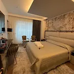 Sofia Ultra Collection Frühstückspension 4*